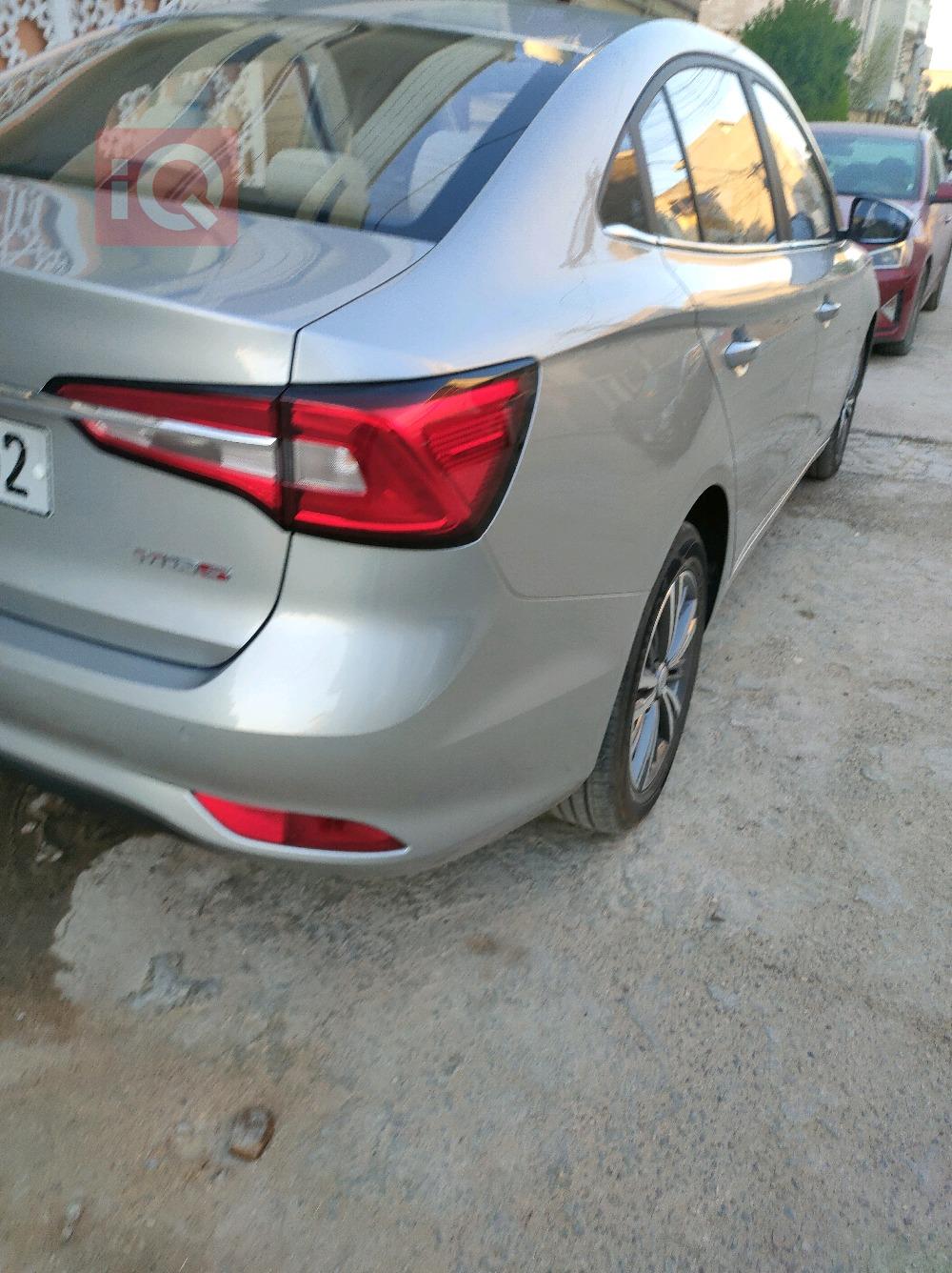 ئێم جی 5